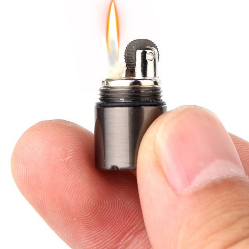 Micro briquet sur un porte-clés